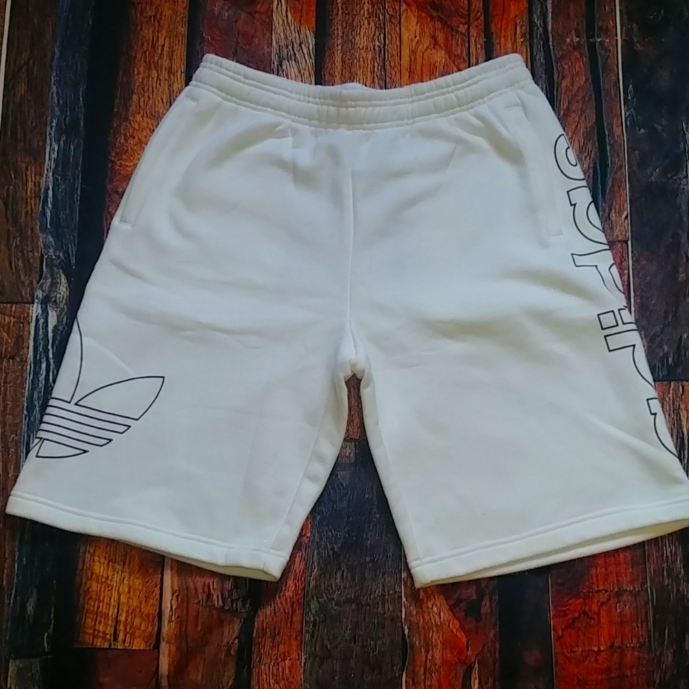 Adidas Warm up shorts